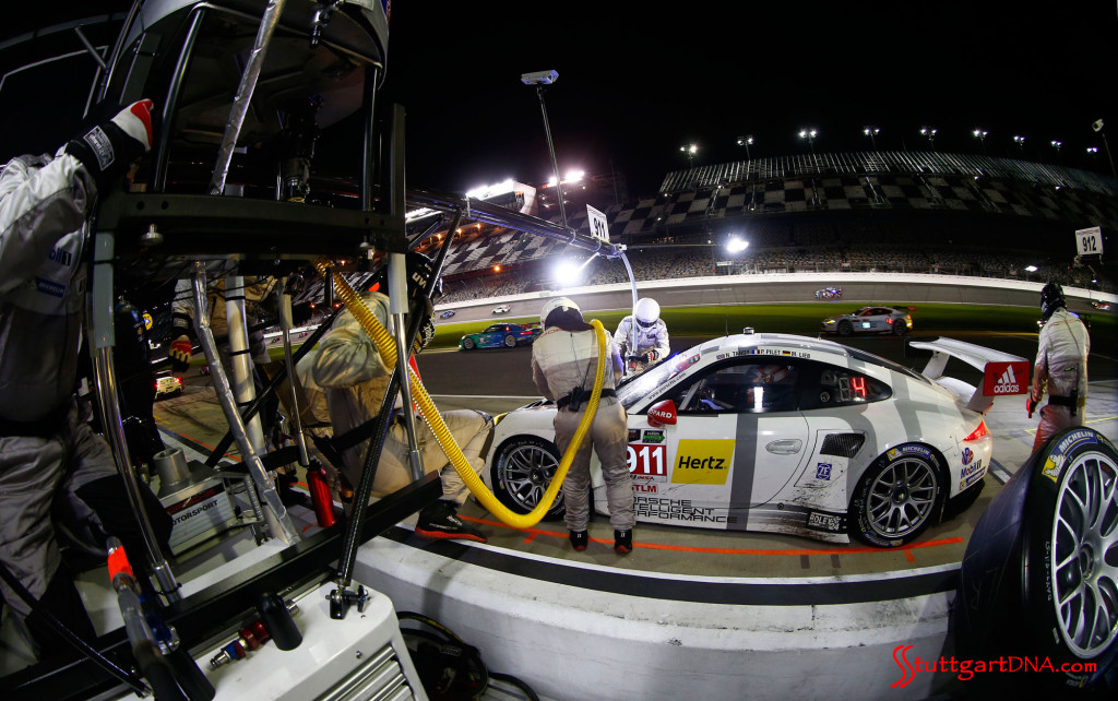 Porsche 2015 Daytona 24 hours: The No. 911 Porsche North America 911 RSR of Tandy, Pilet and Lieb is seen in the pits at the 2015 Rolex 24 Hours of Daytona. Source: Porsche AG