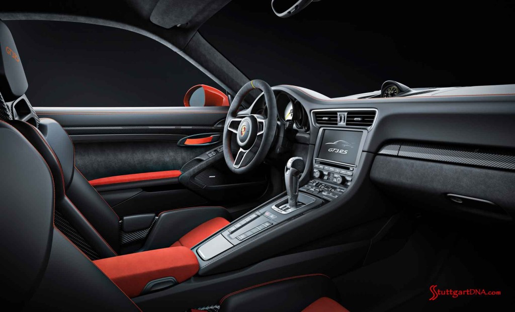 The new Porsche 991 911 GT3 RS: The 991 GT3 RS, during its debut, shows a view of its interior through the passenger door. Credit: Porsche AG