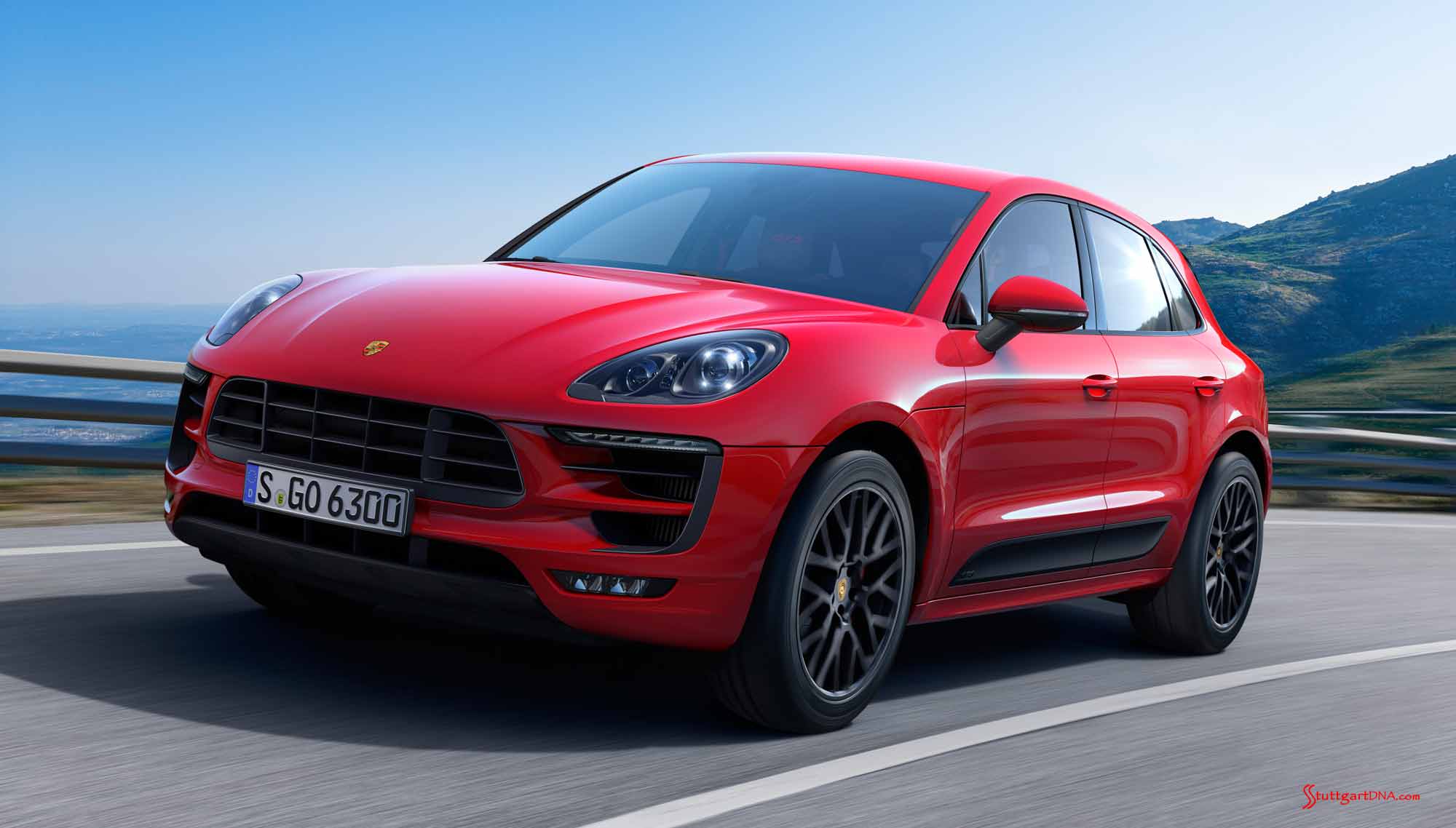 Porsche Macan GTS: Macan GTS left-front on twisty mountain road. Credit: Porsche AG