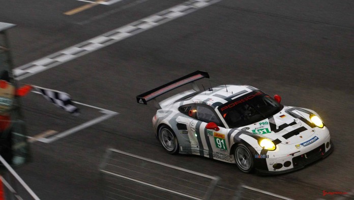 Porsche 911 RSR wins 2015 WEC China race: No 91 gets 2015 WEC China checkered flag. Credit: Porsche AG