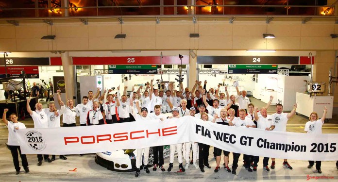 Porsche wins three 2015 WEC GT titles: Porsche 2015 WEC GT Champ team photo. Credit: Porsche AG