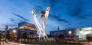 Porsche SE wins another Appeals Court case Porsche SE wins another Appeals Court case: Porscheplatz and sculpture draft at night. Credit: Porsche AG