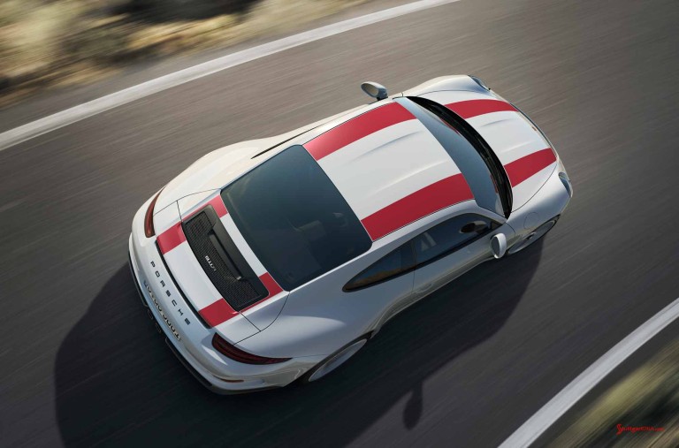 Porsche 911 R wolf in sheep's clothing: New 2016 Porsche 911 R: 2016 911 R, overhead view. Credit: Porsche AG