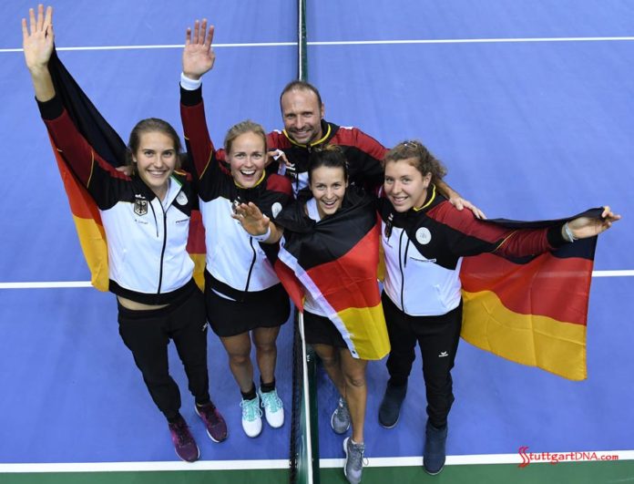 Porsche Team Germany wins Minsk 2018 Tennis Fed Cup: Porsche Team Germany group photo at Minsk. Antonia Lottner, Anna-Lena Grönefeld, Team Coach Jens Gerlach, Tatjana Maria, Anna-Lena Friedsam (l-r) Credit: Porsche AG