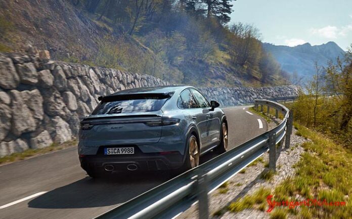 Cayenne Turbo GT, right-rear, on mountain road. Credit: Porsche AG Porsche AG half-year 2021 worldwide sales: Depicted here is a Cayenne Turbo GT, seen from its right-rear corner, careening down a scenic mountain road. Credit: Porsche AG