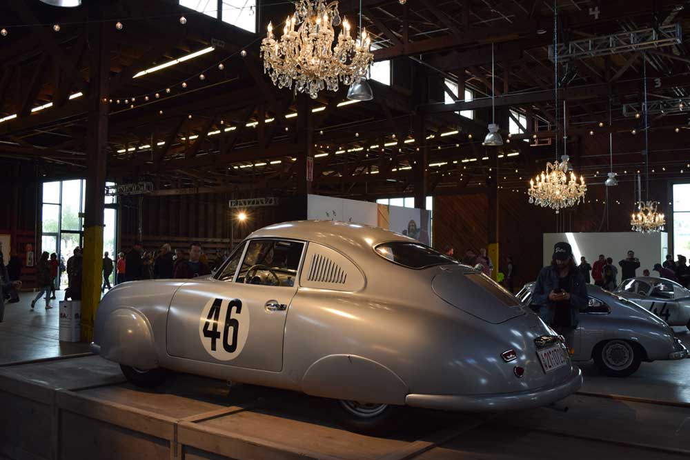 Luftgekuhlt unveils AirWater venue: Depicted here at Luft San Pedro is the No. 46 356 under chandelier. Credit: StuttgartDNA