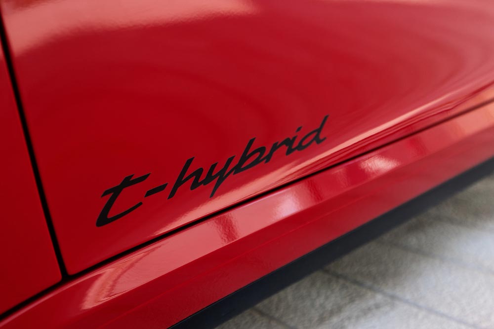 Death of the Porsche 911 Icon - depicted here is a Carmine Red door's t-hybrid script. Credit: Porsche AG