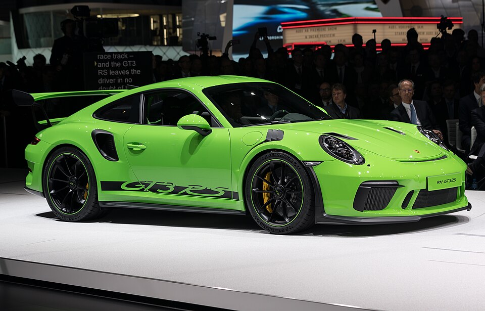 991.1-Gen Porsche 911 Buyer Guide: 991.1 Bright Green GT3 RS - right-front at 2018 Geneva Show. Credit: Matti Blume